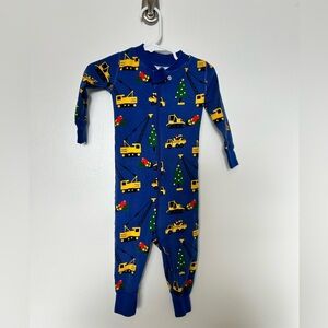 Hanna Andersson Construction Christmas 2 way zip sleeper, size 12-18 months